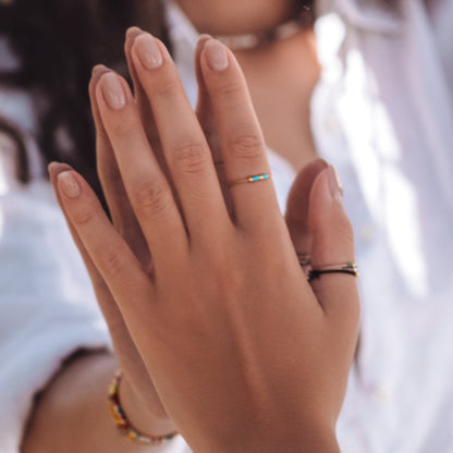 Morse code ring "U"